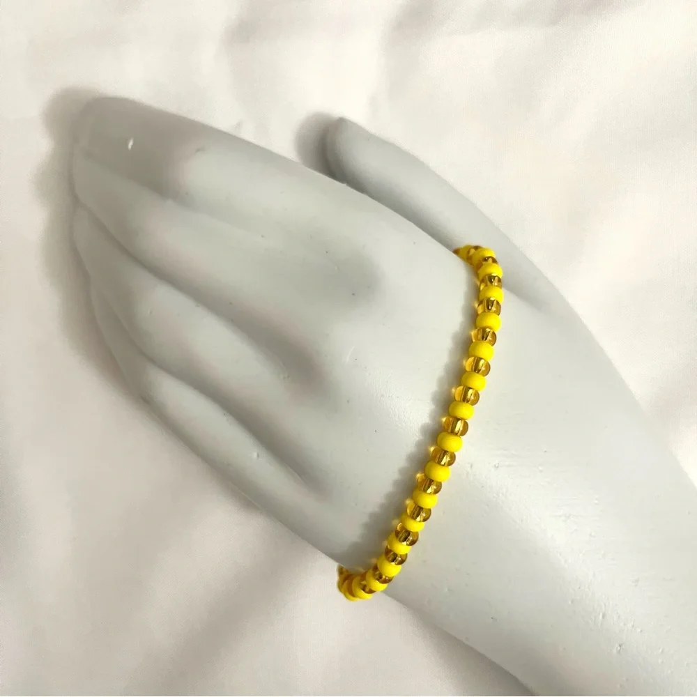 Oshun drawstring bracelet/ pulsera de hilo de Oshun